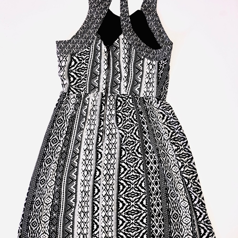 Aztec Dress - Picture 3 of 3